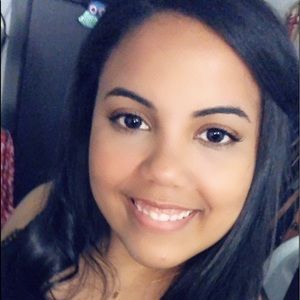 Meet your Posher, Reyna